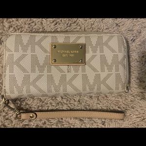 michael kors wallet
